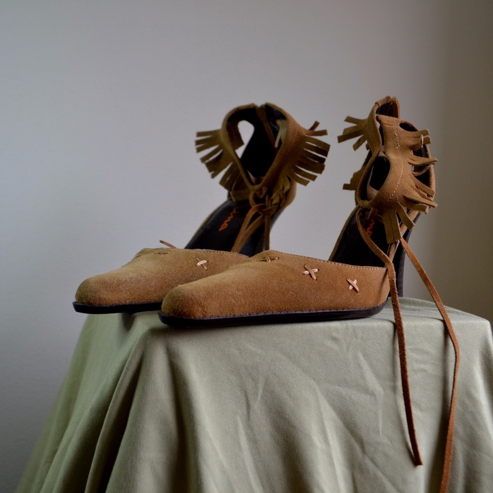 Moccasin Like Strappy High Heels